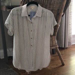 Hem & thread  Striped button up top